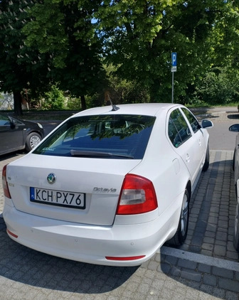 Skoda Octavia cena 18900 przebieg: 267000, rok produkcji 2012 z Zawichost małe 22